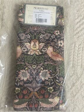Morris and co strawberry thrift kitchen towels set of 2 chocolate color new